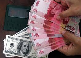 Nilai Tukar Rupiah Melemah 12 Poin